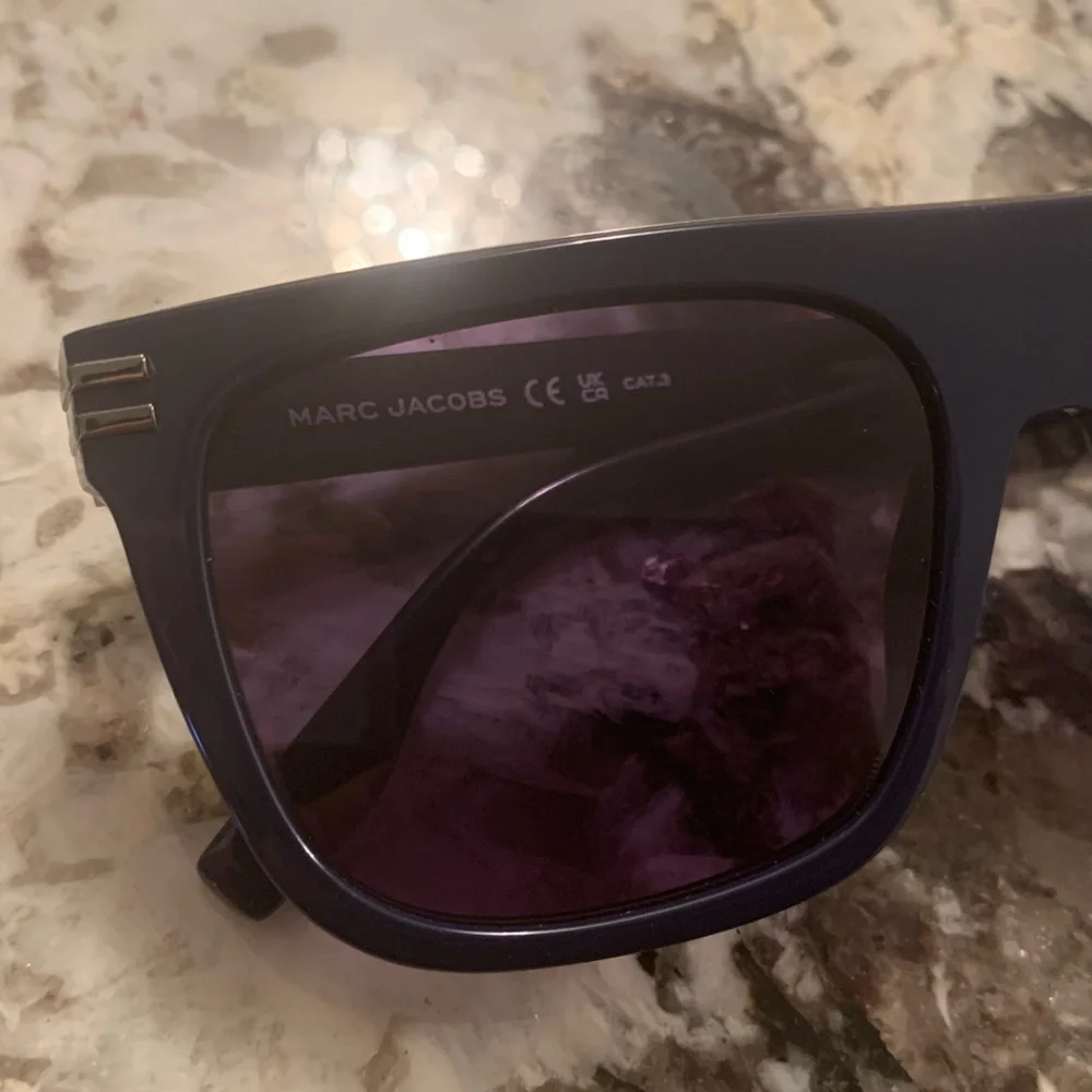 Marc Jacobs Unisex Flat Top Sunglasses
